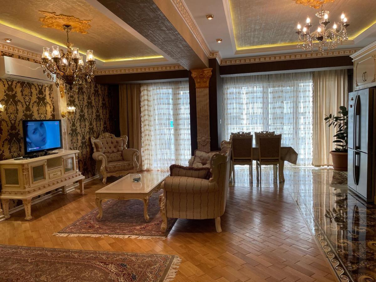 Park Azure Louvre Apartment Baku Luaran gambar