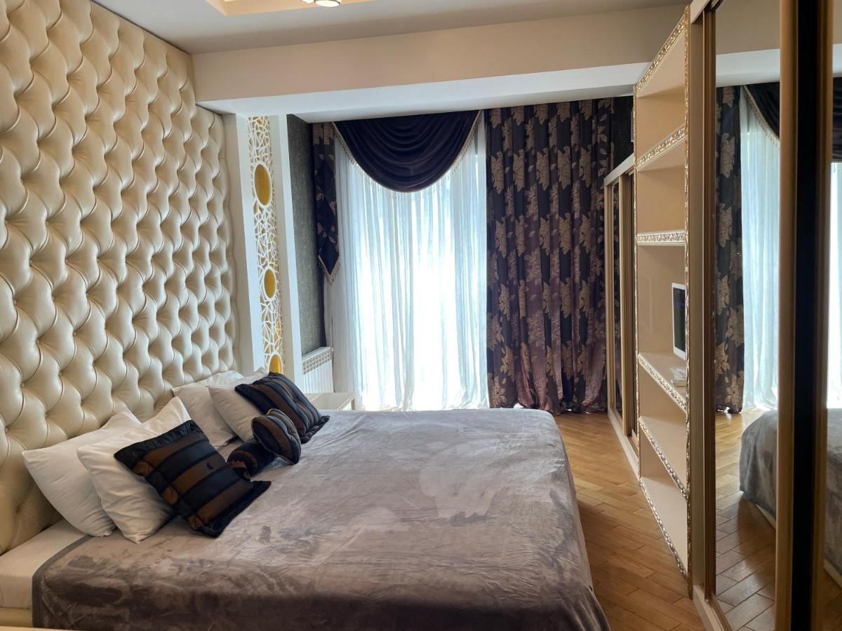 Park Azure Louvre Apartment Baku Luaran gambar