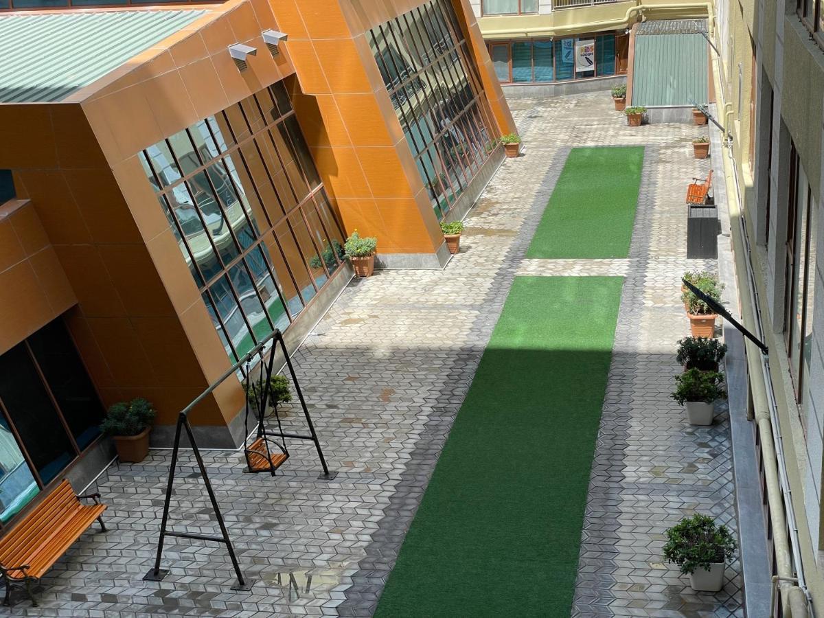 Park Azure Louvre Apartment Baku Luaran gambar